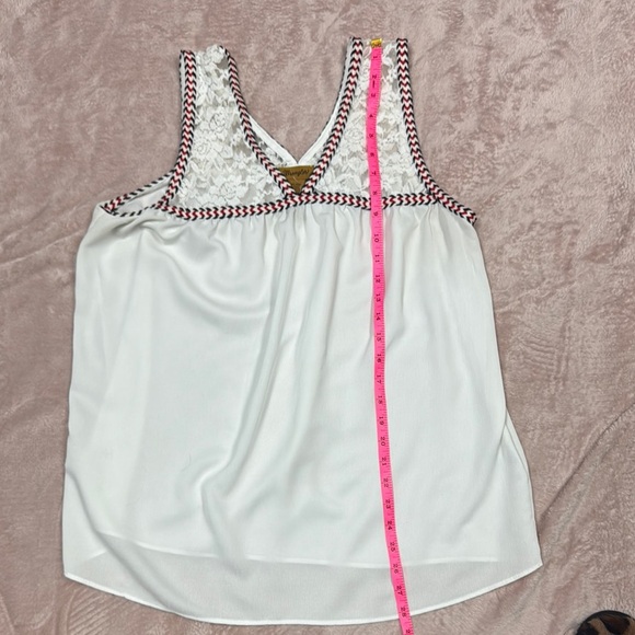 Wrangler Embellished Sleeveless Blouse - Picture 4 of 5